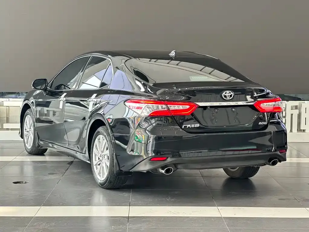 Toyota Camry 2023 из CN, фото 5