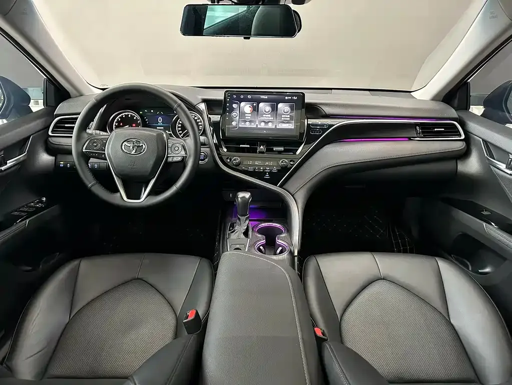 Toyota Camry 2023 из CN, фото 8