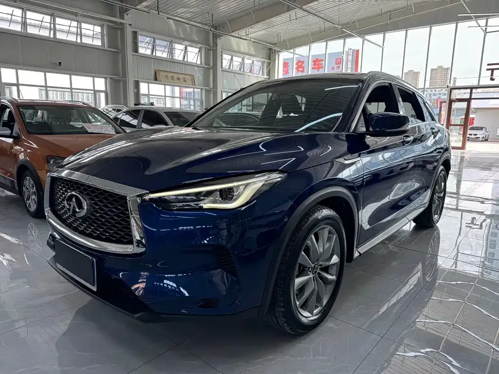 Infiniti QX50 2023 из CN, фото 1
