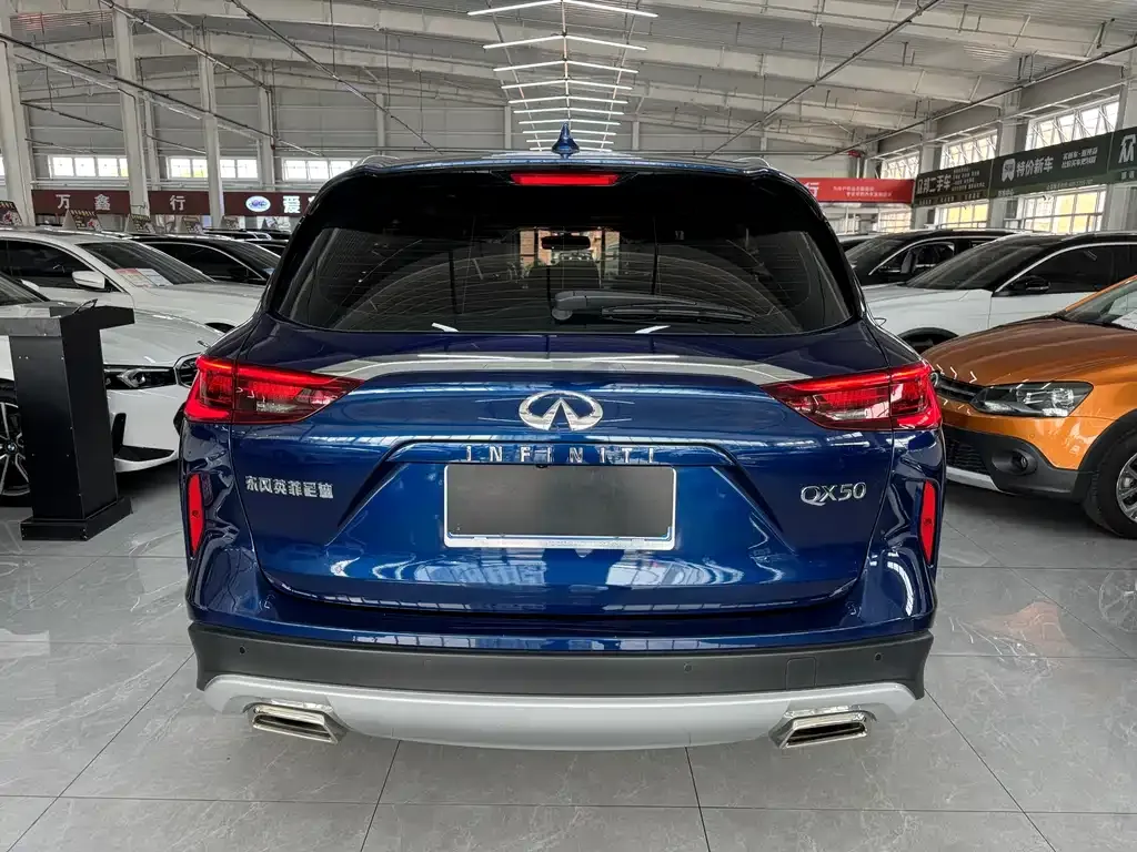 Infiniti QX50 2023 из CN, фото 5