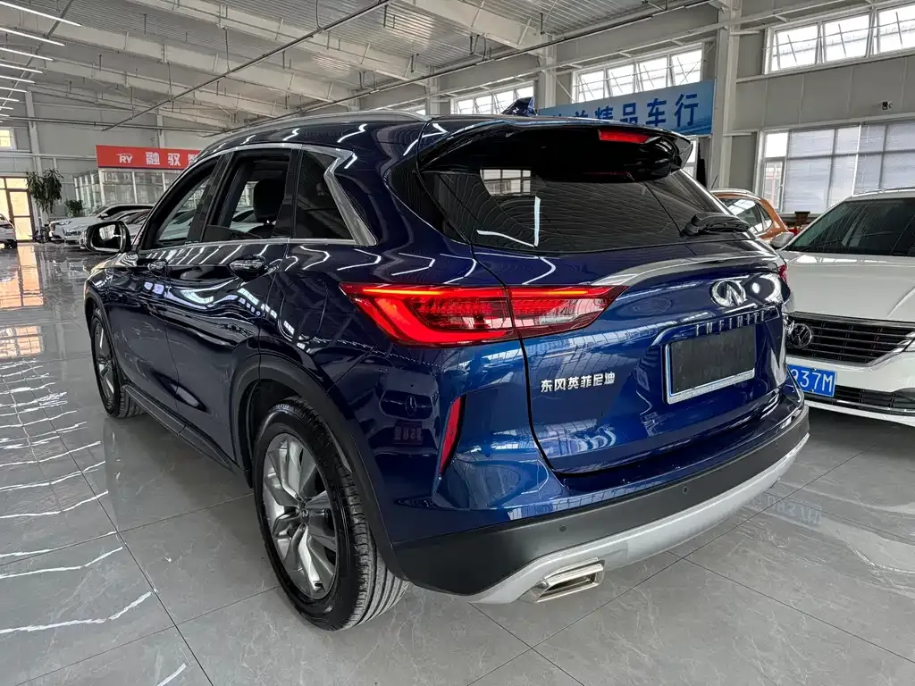 Infiniti QX50 2023 из CN, фото 6