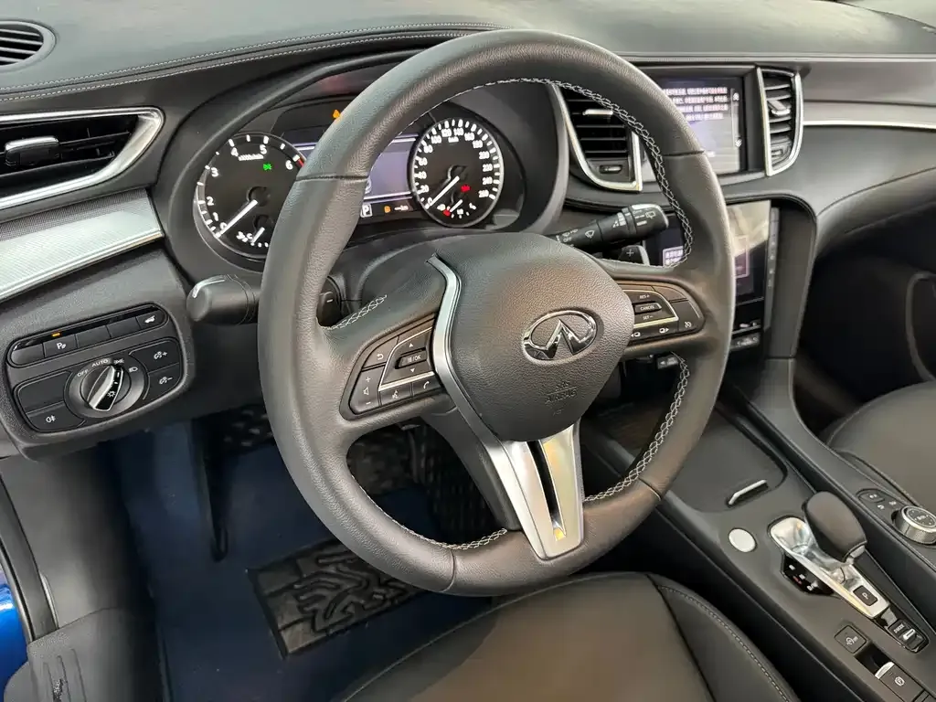 Infiniti QX50 2023 из CN, фото 9