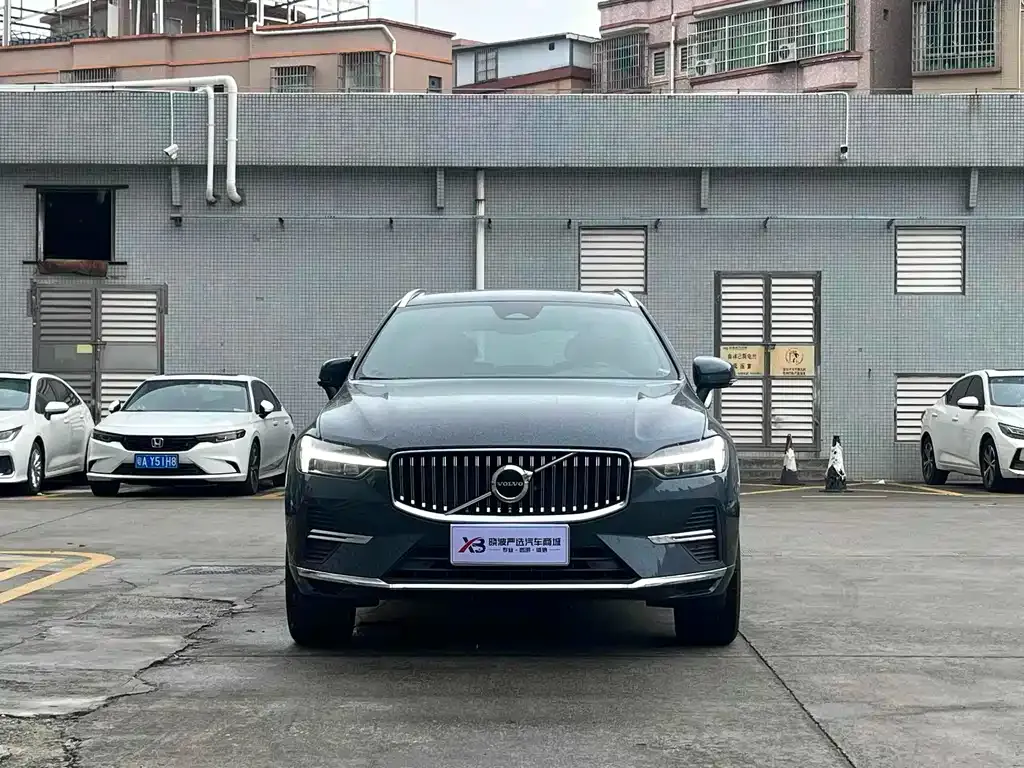 Volvo XC60 2024 из CN, фото 2