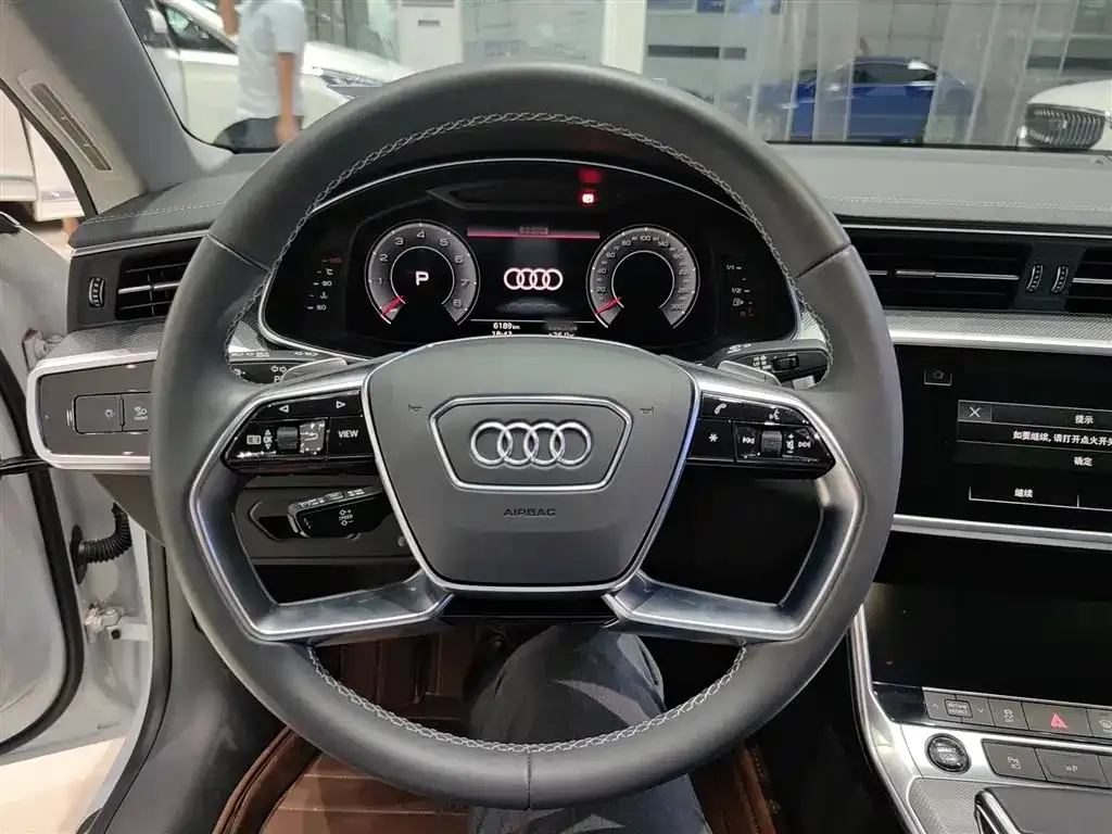 Audi A7L — фото 4