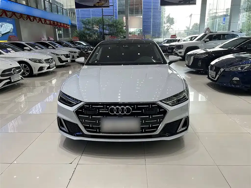 Audi A7L — фото 7