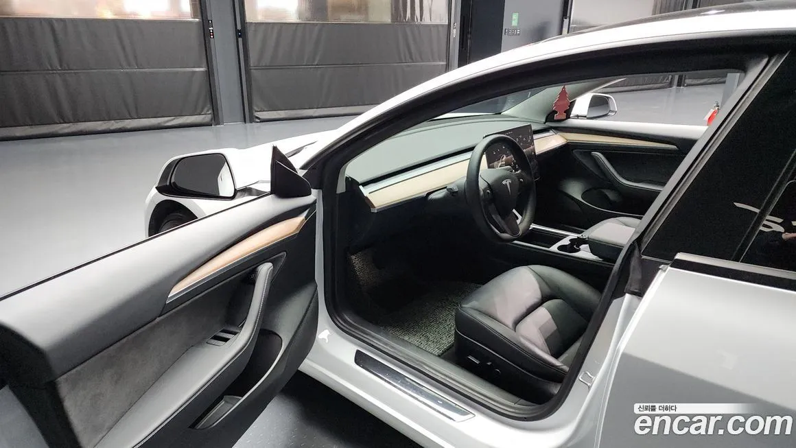 Tesla Model 3 2021 из KR, фото 10