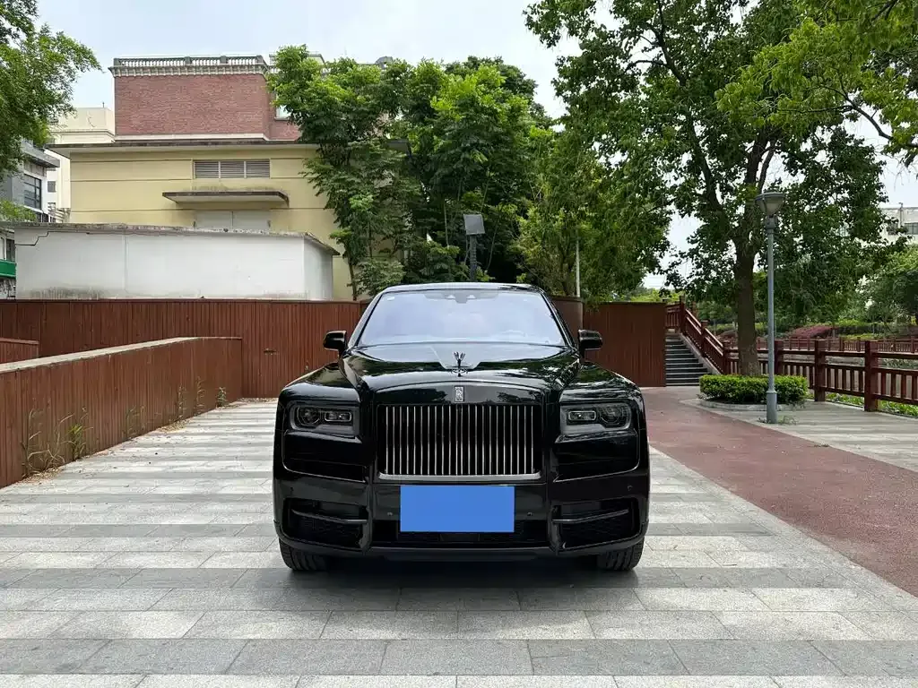 Rolls-Royce Cullinan 2023 из CN, фото 2