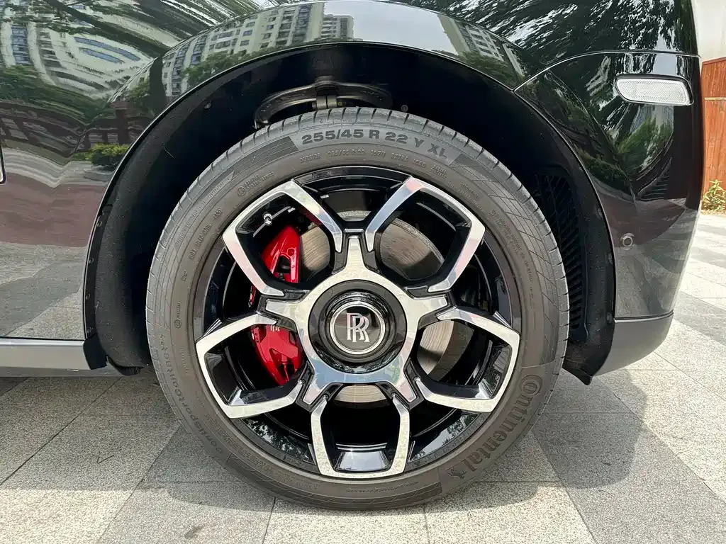 Rolls-Royce Cullinan 2023 из CN, фото 4