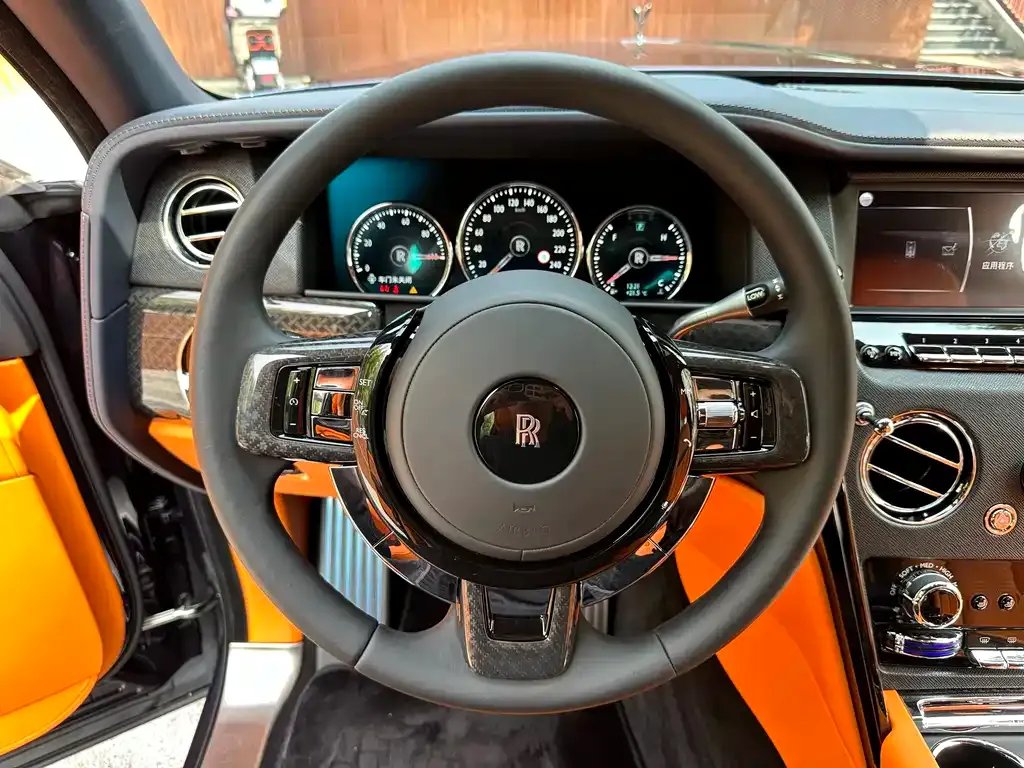 Rolls-Royce Cullinan 2023 из CN, фото 8