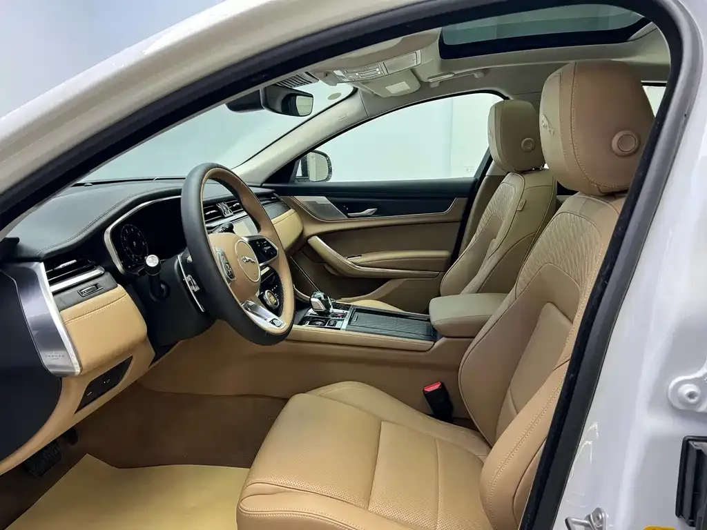 Jaguar XFL 2025 из CN, фото 3