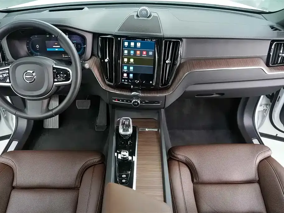 [object Object] XC60 PHEV 2023 из CN, фото 10