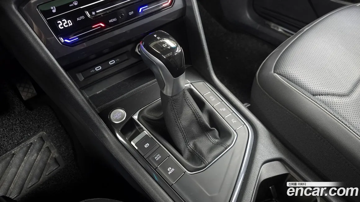Volkswagen Tiguan — фото 9