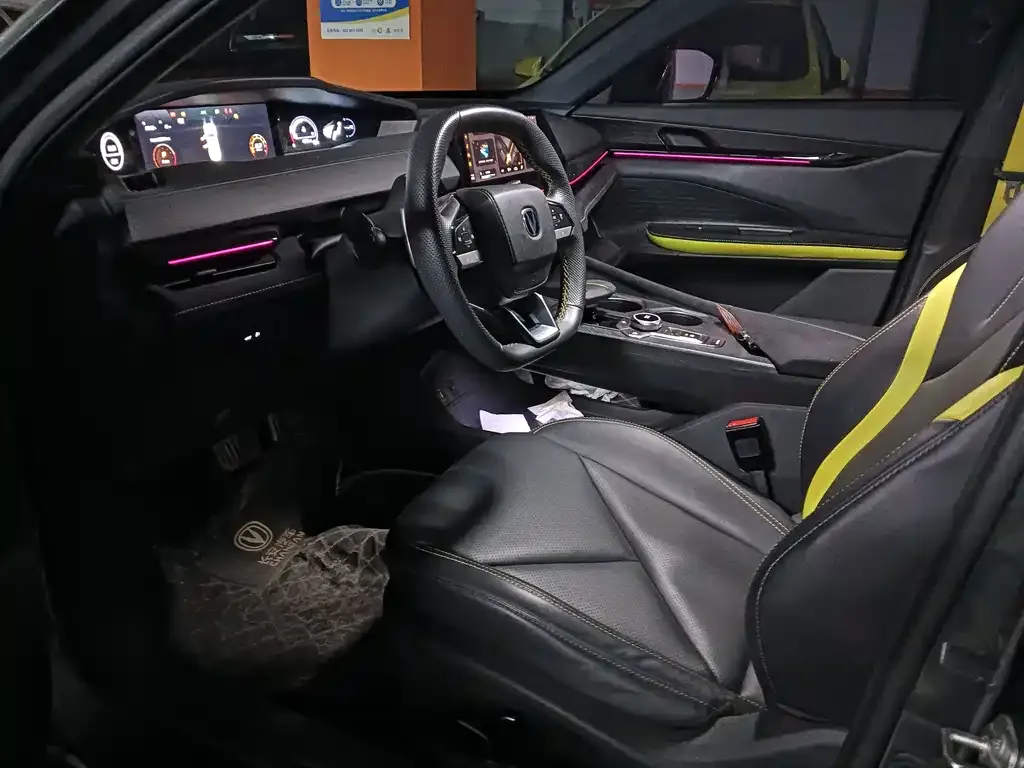 Changan UNI-V 2023 из CN, фото 4