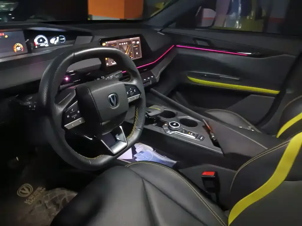Changan UNI-V 2023 из CN, фото 5