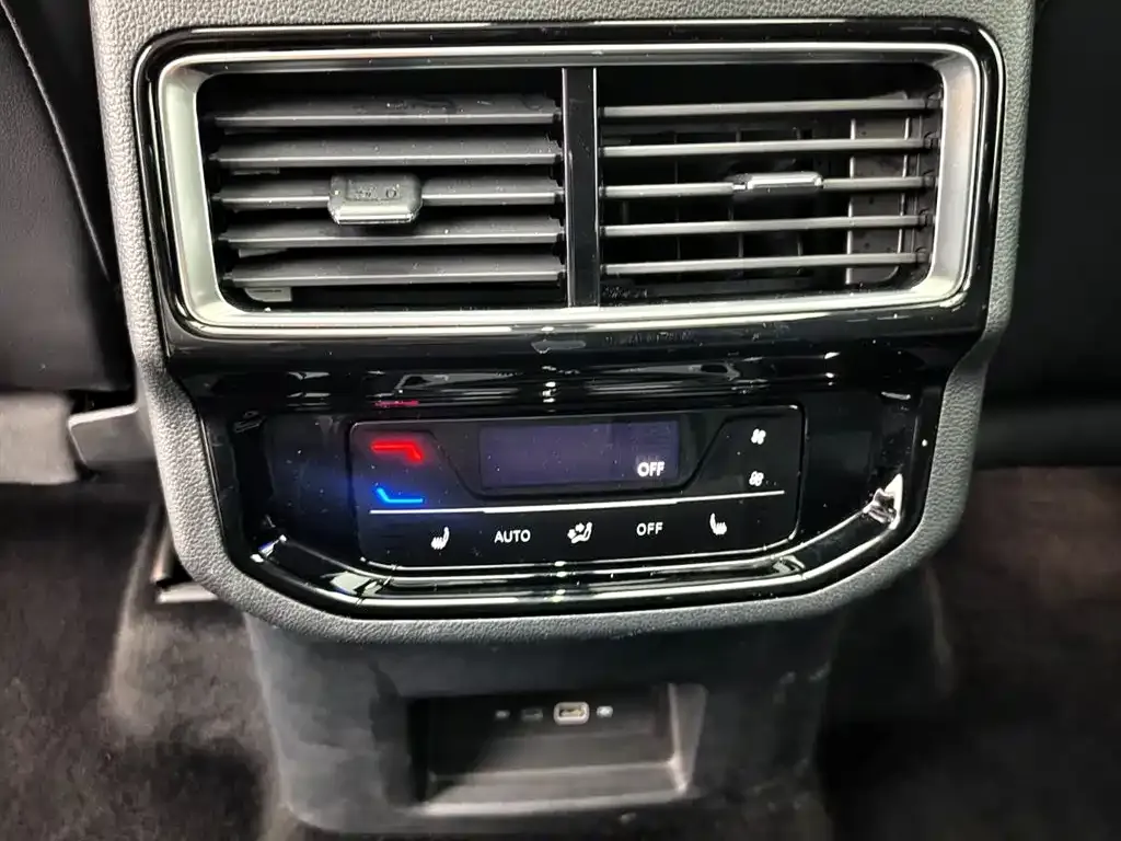 Volkswagen Teramont 2024 из CN, фото 8