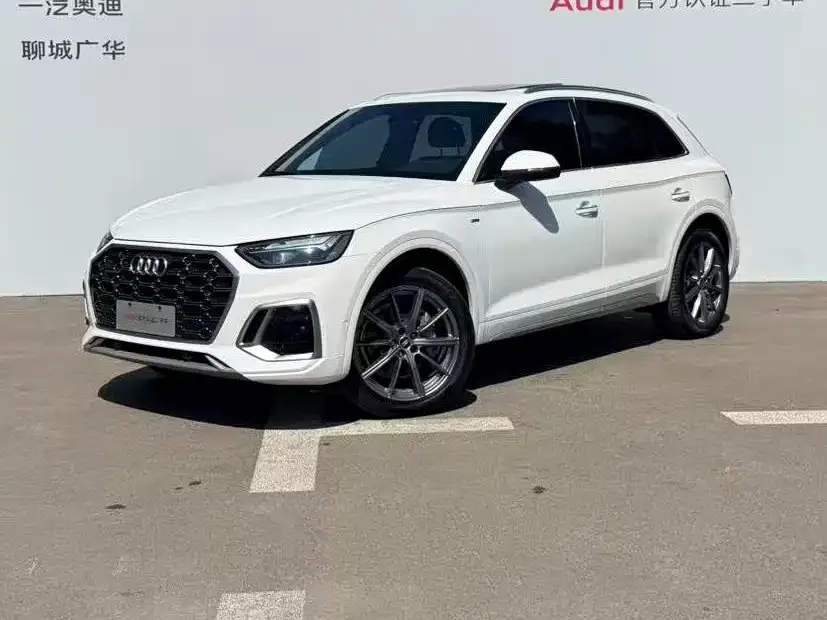 Audi Q5L 2022 из CN, фото 1