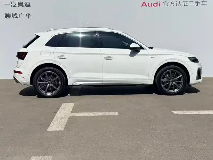 Audi Q5L 2022 из CN, фото 3