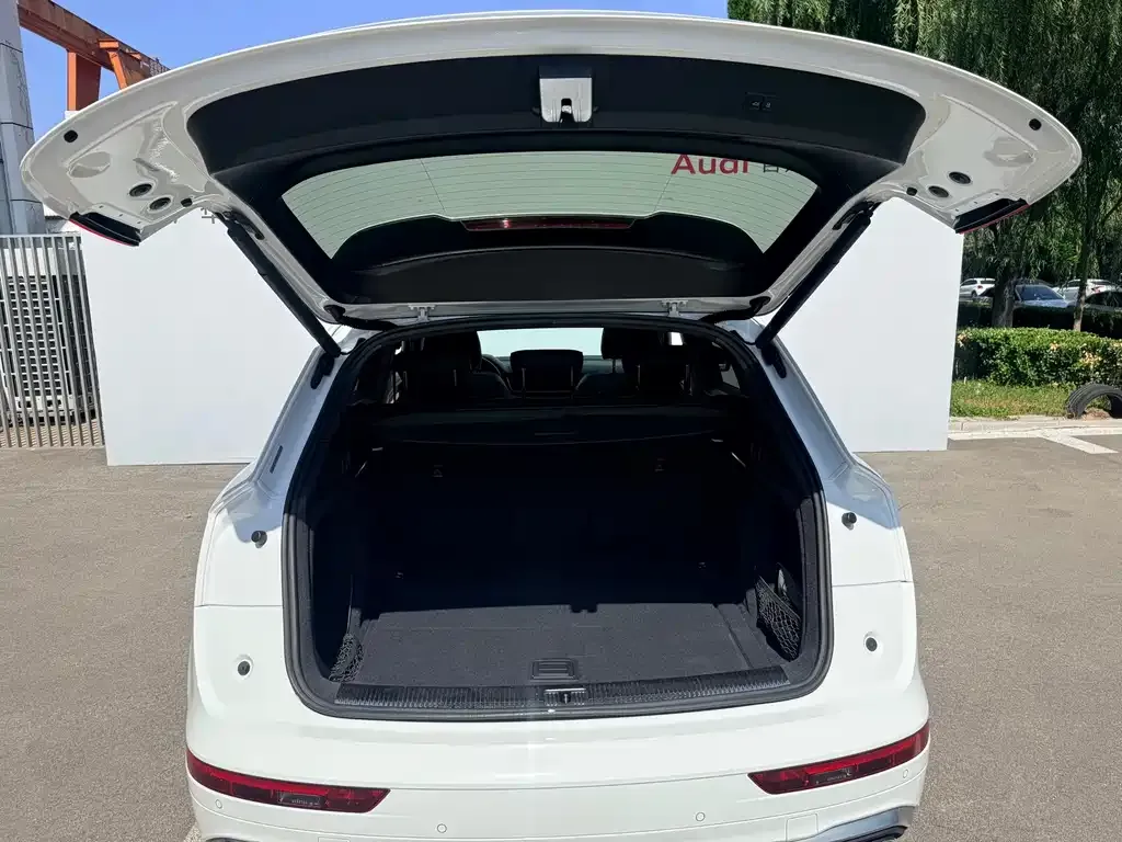 Audi Q5L 2022 из CN, фото 9