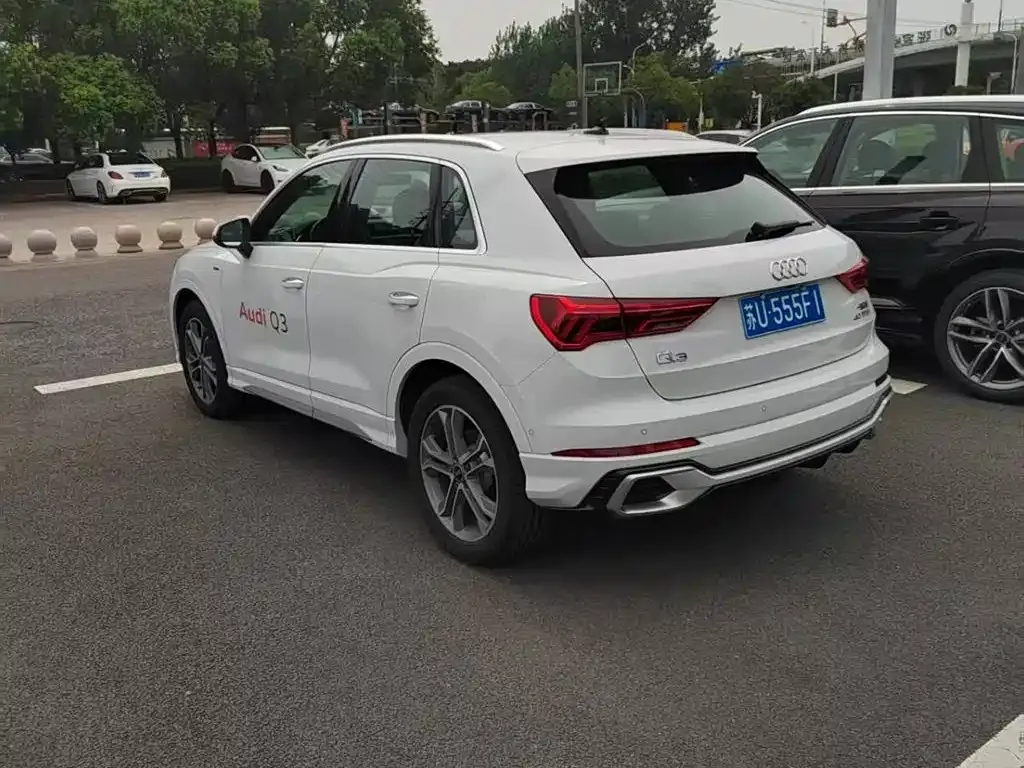 Audi Q3 2024 из CN, фото 6