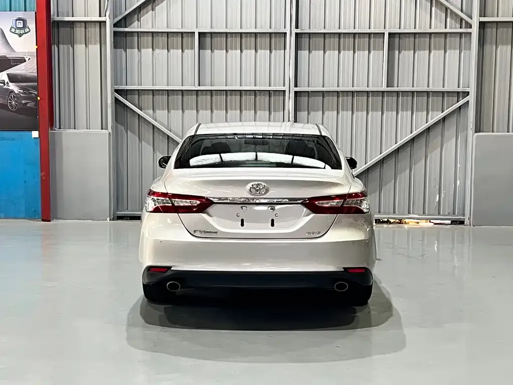 Toyota Camry 2021 из CN, фото 8