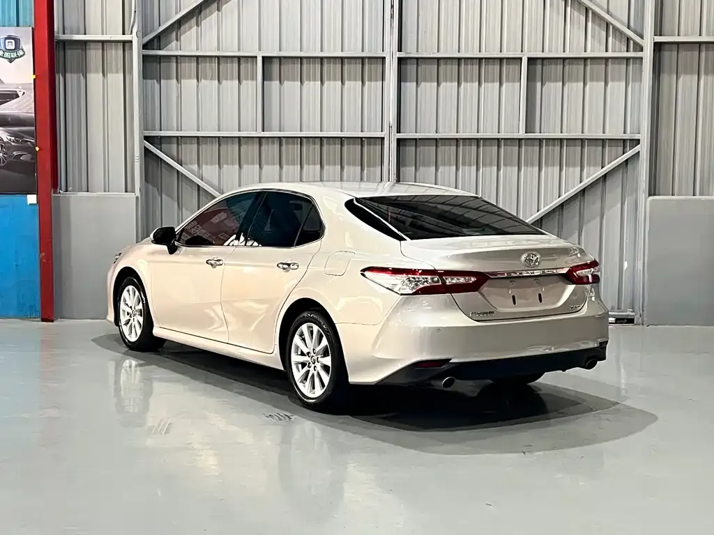 Toyota Camry 2021 из CN, фото 9