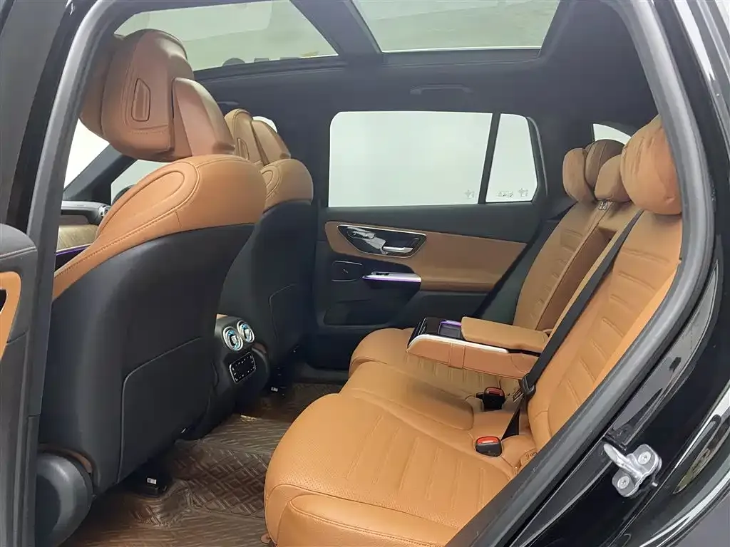 Mercedes-Benz GLC 2024 из CN, фото 10