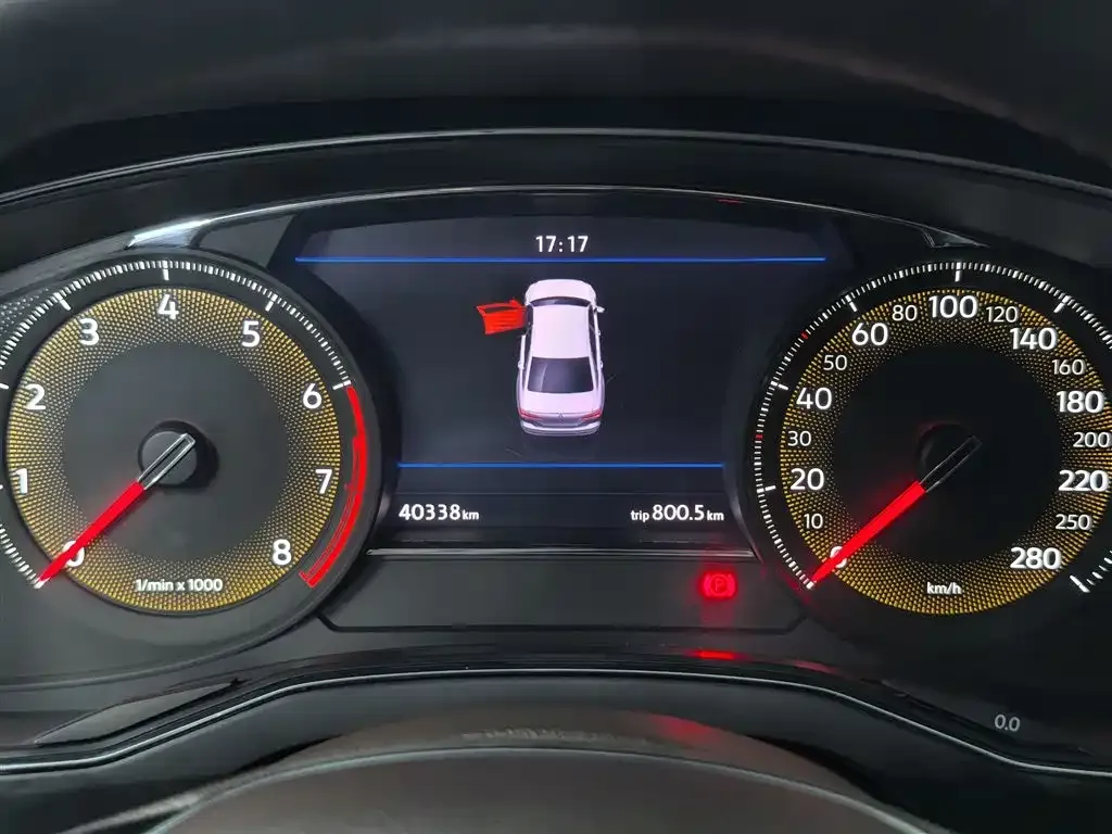 Volkswagen Phideon 2023 из CN, фото 3