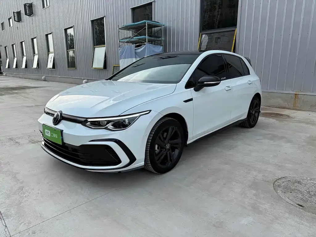 Volkswagen Golf 2022 из CN, фото 1