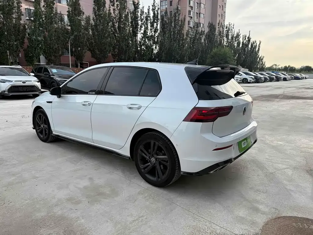 Volkswagen Golf 2022 из CN, фото 5