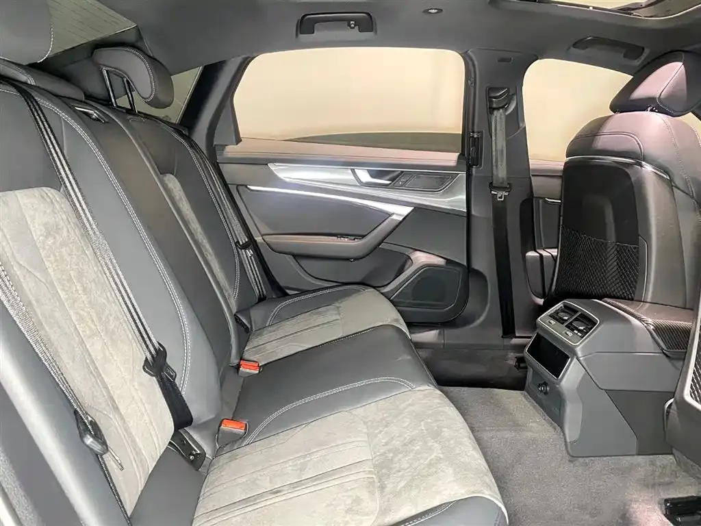 Audi A6L New Energy 2021 из CN, фото 8