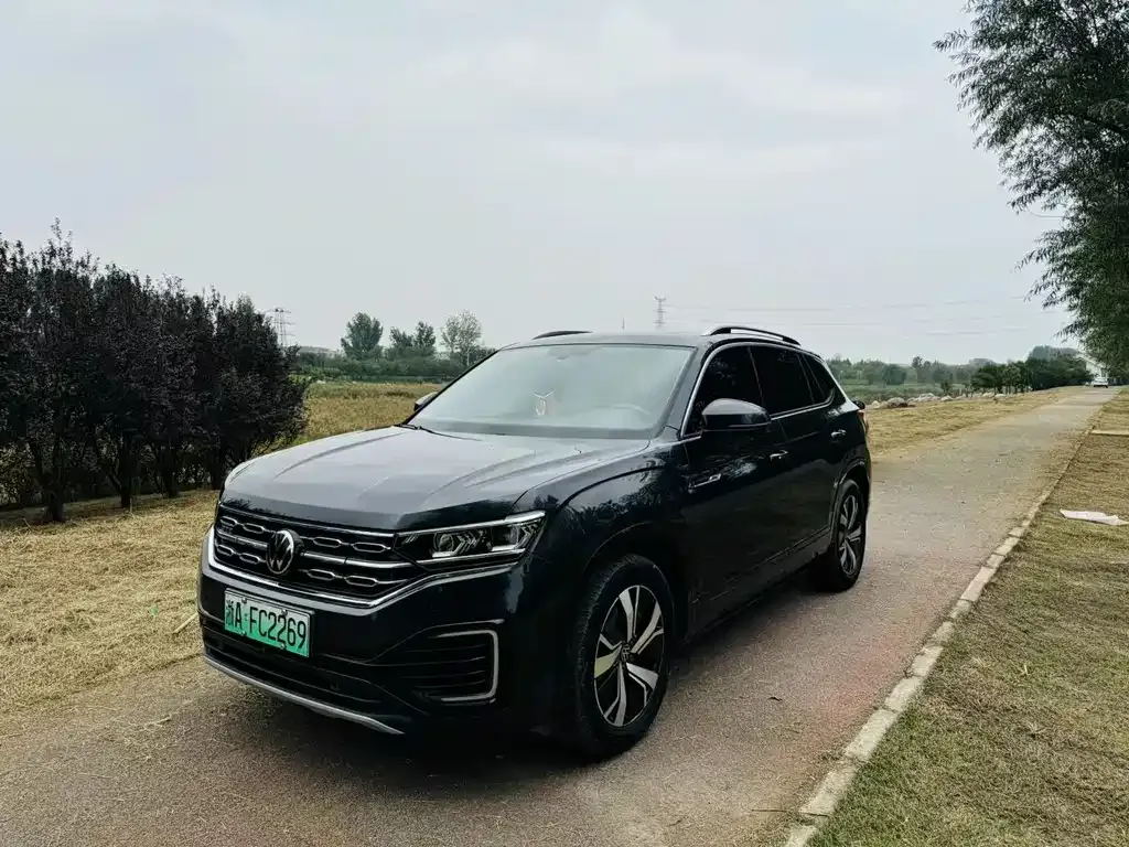 Volkswagen GTE PHEV 2021 из CN, фото 1
