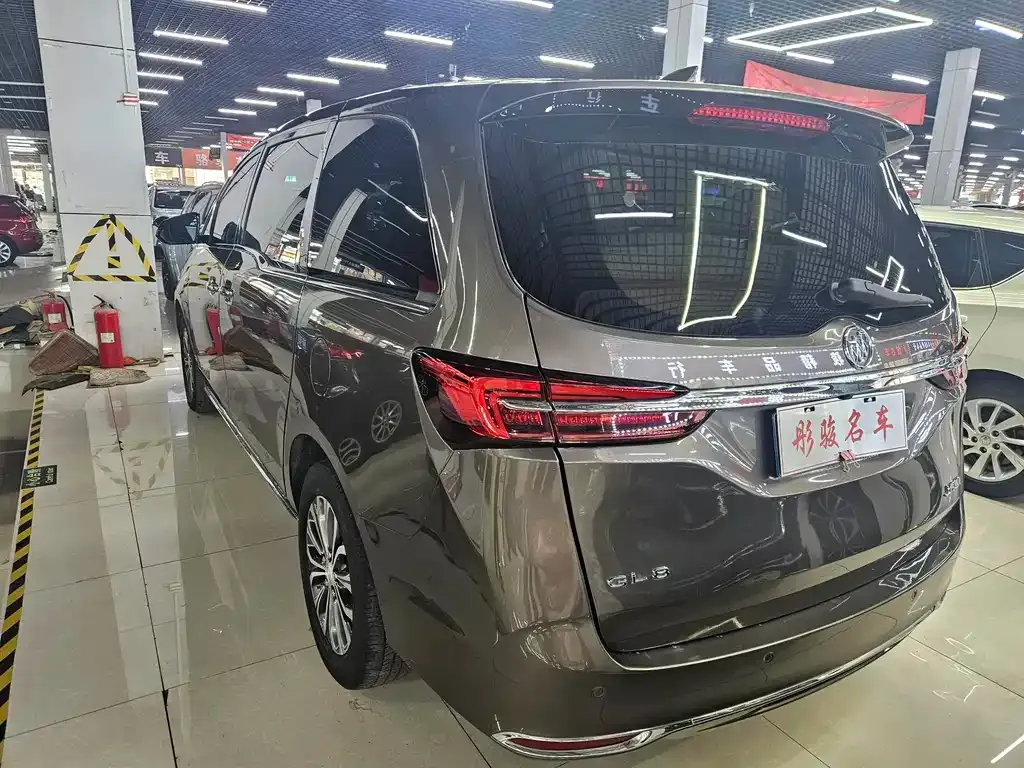 Buick GL8 2023 из CN, фото 7