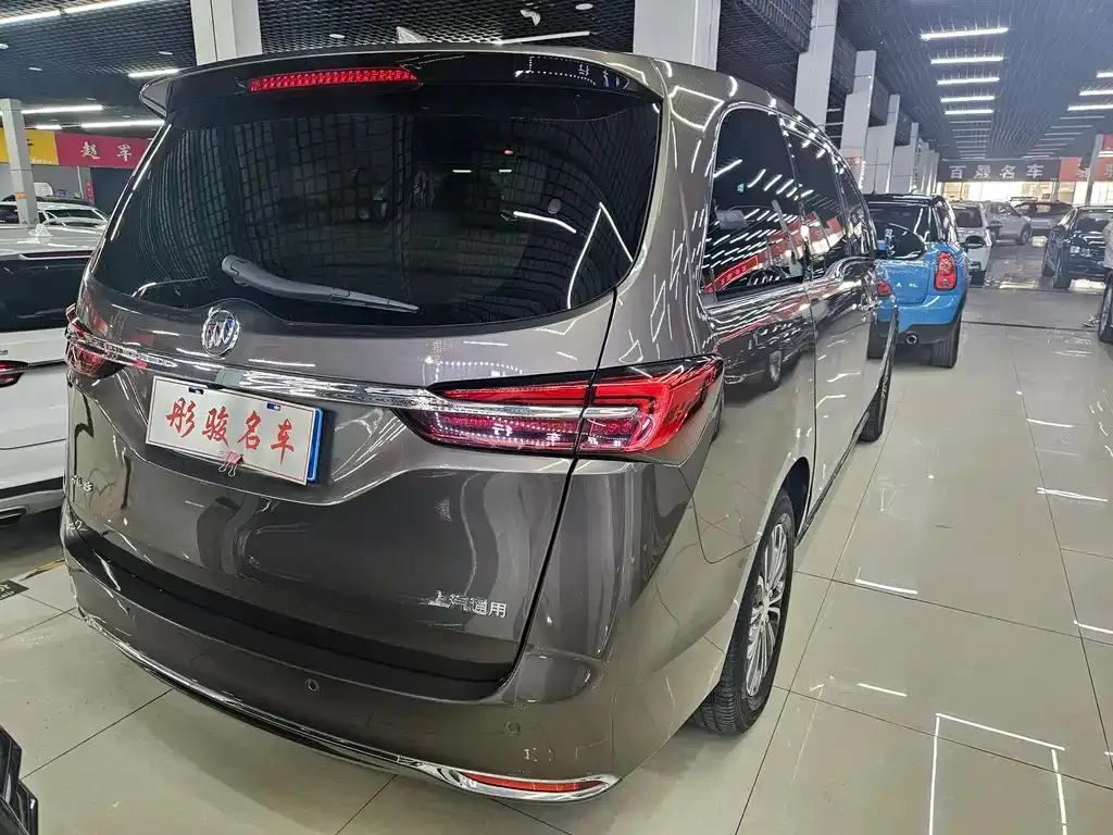 Buick GL8 2023 из CN, фото 9