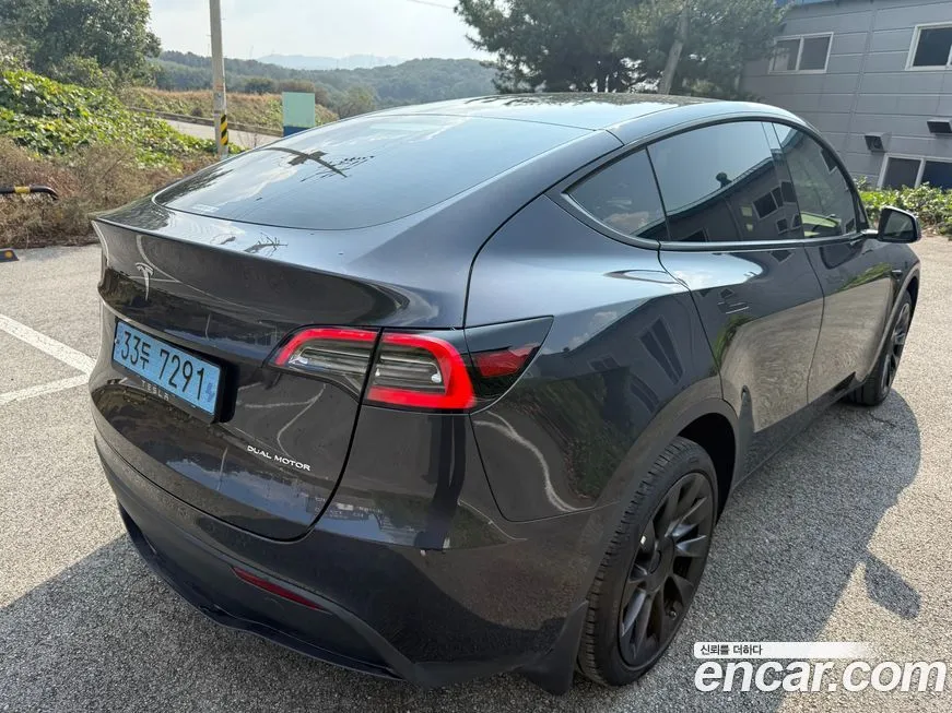 Tesla Model Y 2024 из KR, фото 2