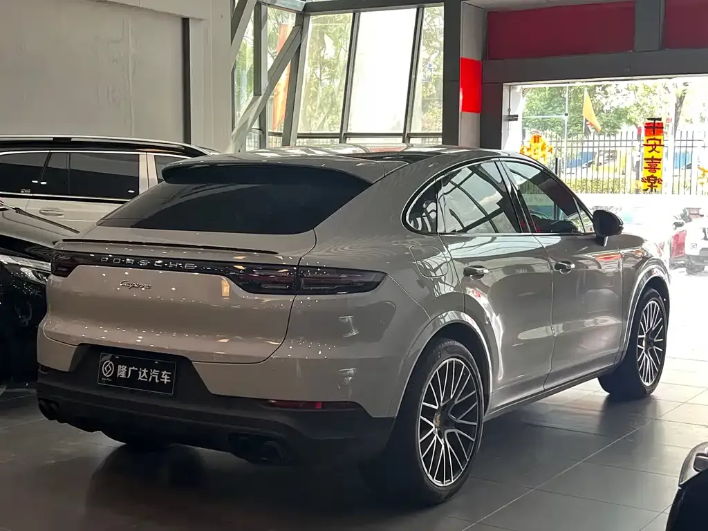 Porsche Cayenne 2023 из CN, фото 3
