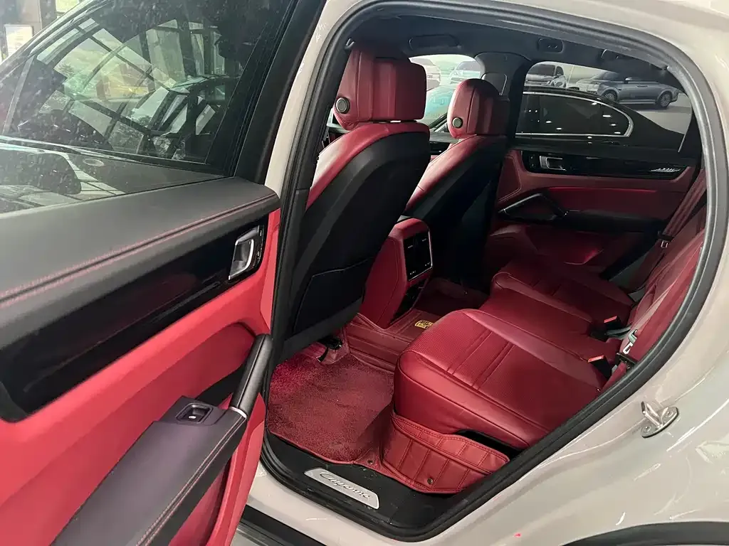 Porsche Cayenne 2023 из CN, фото 6