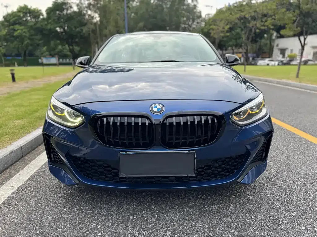 BMW 1 Series 2021 из CN, фото 2