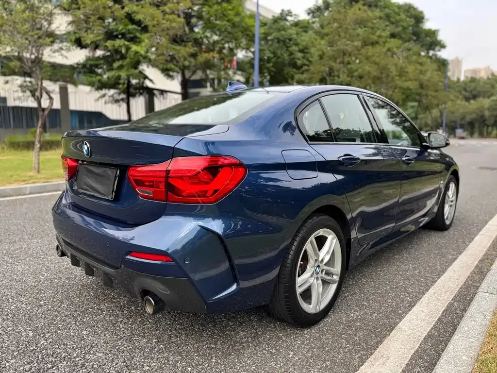 BMW 1 Series 2021 из CN, фото 6
