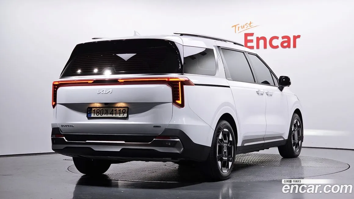 Kia Carnival 2024 из KR, фото 2