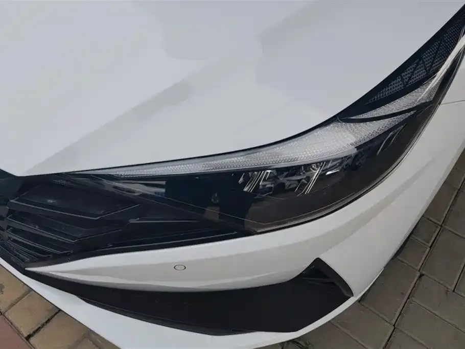 Hyundai Elantra 2022 из CN, фото 5