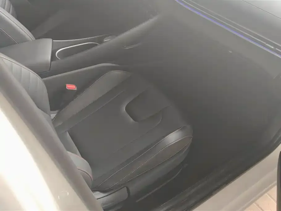 Hyundai Elantra 2022 из CN, фото 8