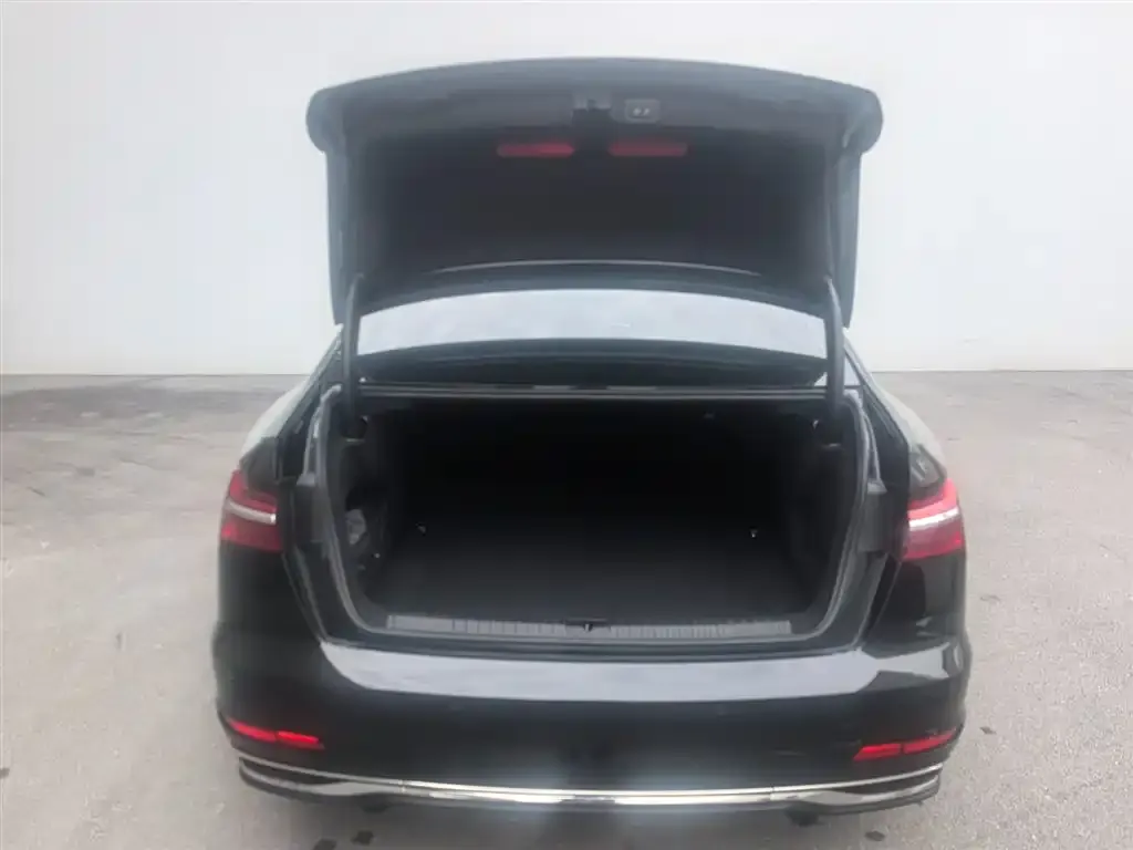 Audi A6L 2024 из CN, фото 7