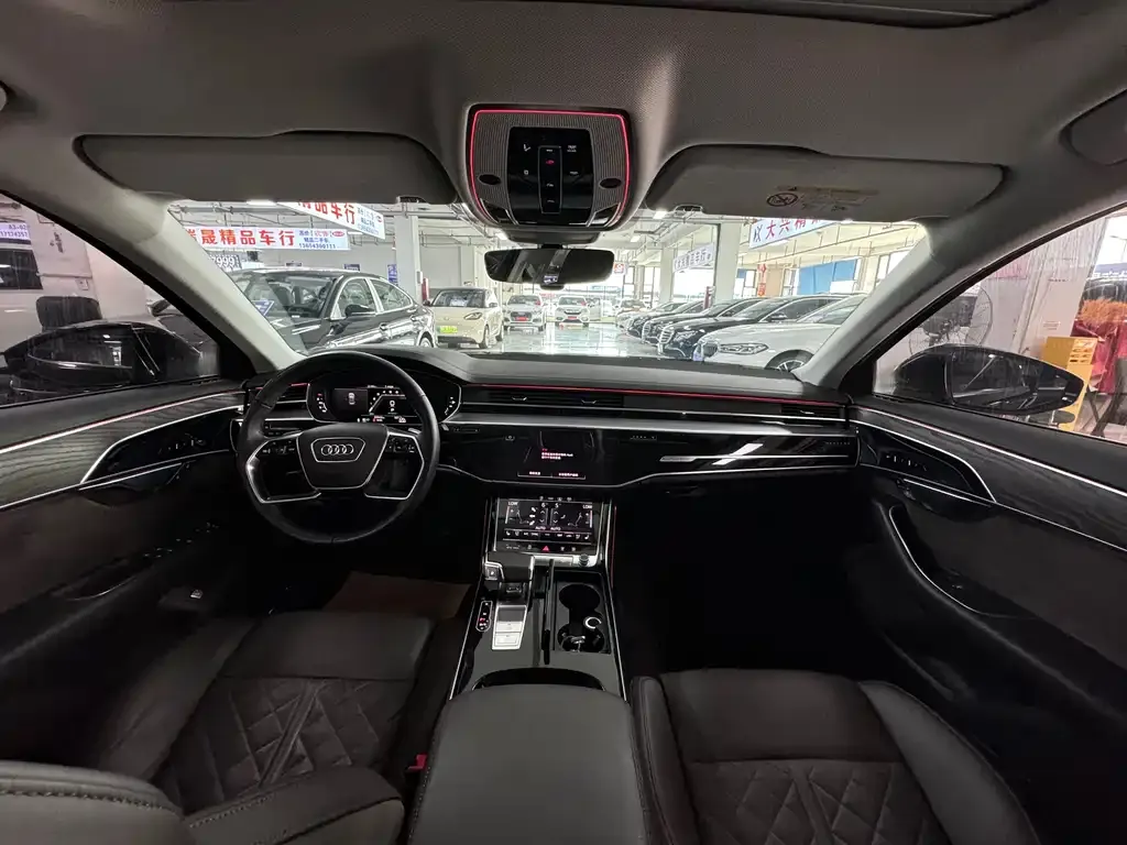 Audi A8 2023 из CN, фото 8