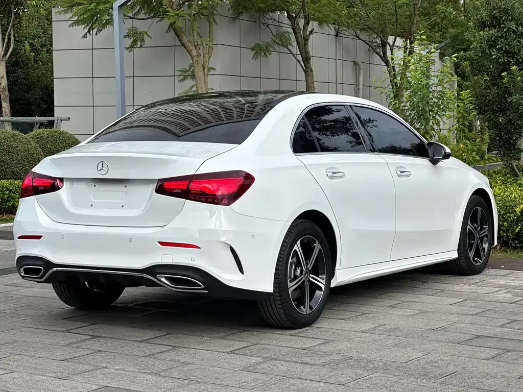 Mercedes-Benz A-Class 2023 из CN, фото 4