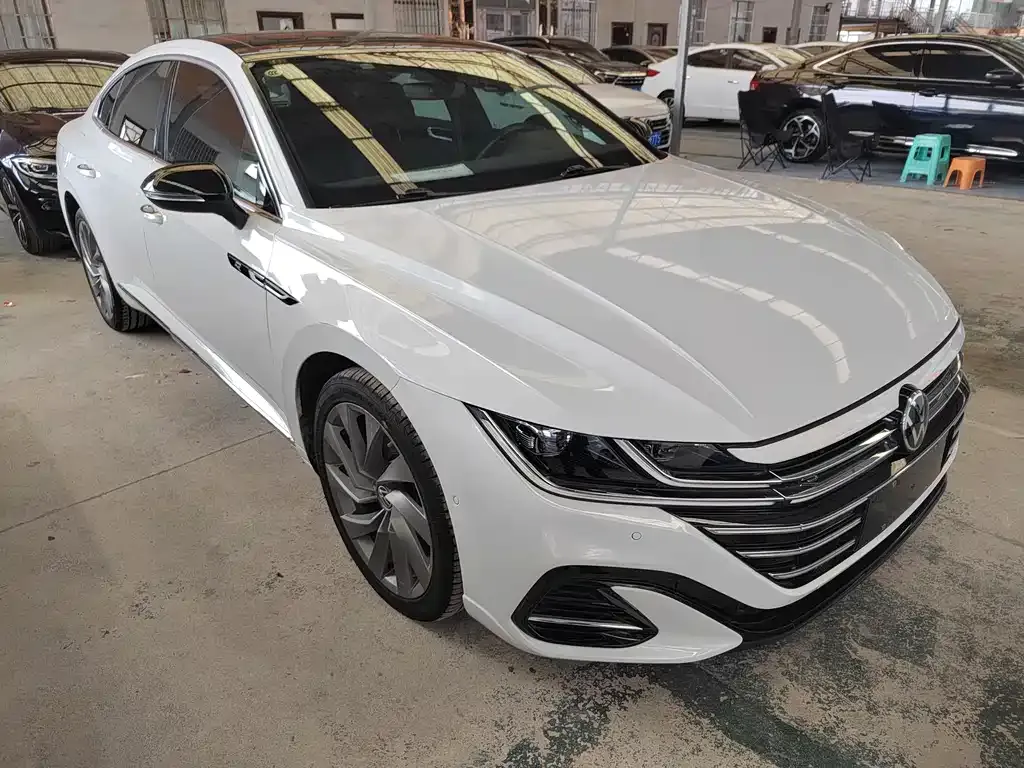 Volkswagen CC 2023 из CN, фото 3