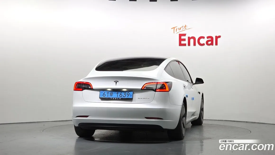 Tesla Model 3 2021 из KR, фото 4