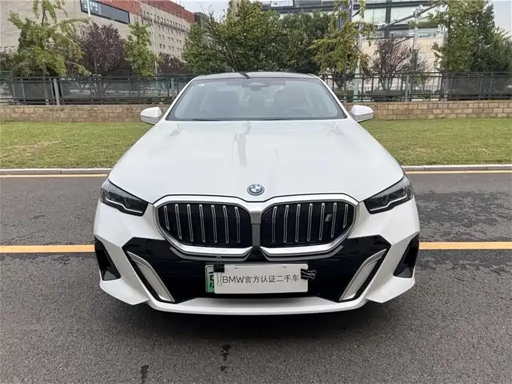 BMW i5 2024 из CN, фото 2