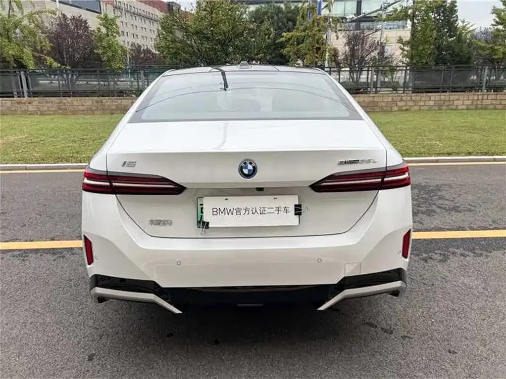 BMW i5 2024 из CN, фото 4