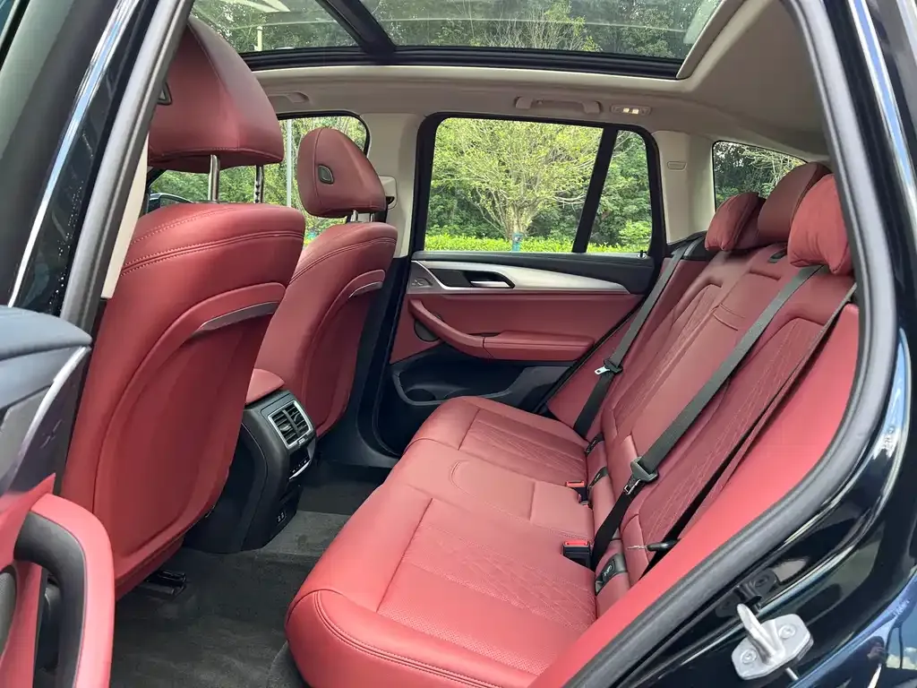 BMW iX3 2024 из CN, фото 7