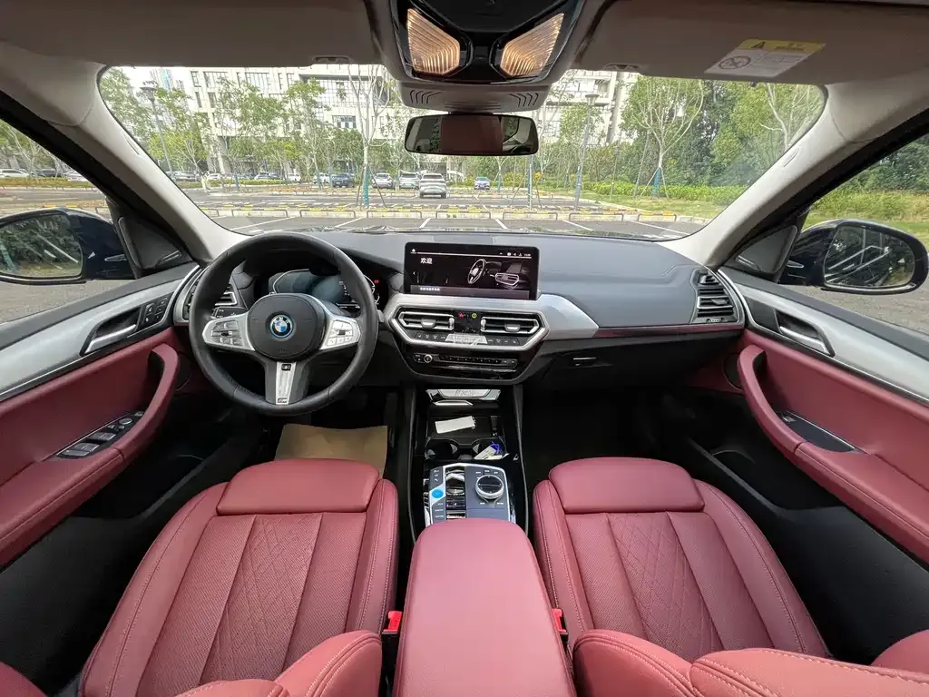 BMW iX3 2024 из CN, фото 9